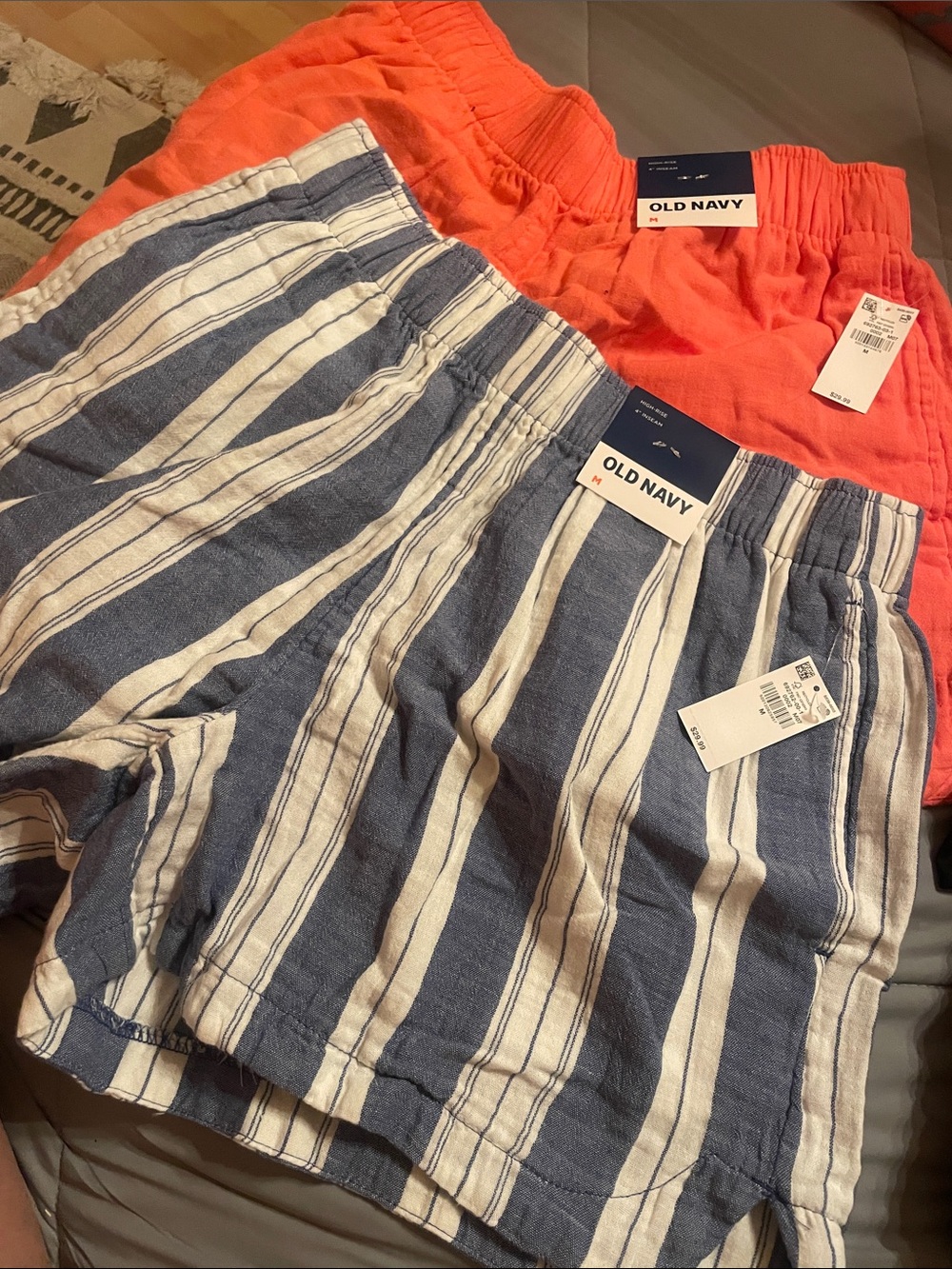 NWT Old Navy Women’s size Med 2 pair of shorts-stripe & Coral linen blend shorts